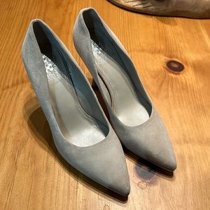 Vince Camuto beige pumps